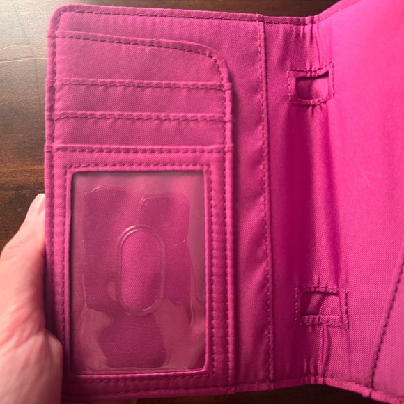 ‼️NWT: Vera Bradley Travel Wallet In African Violet - Picture 3 of 6